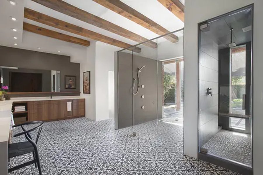 Commercial Cleaning & Restoration